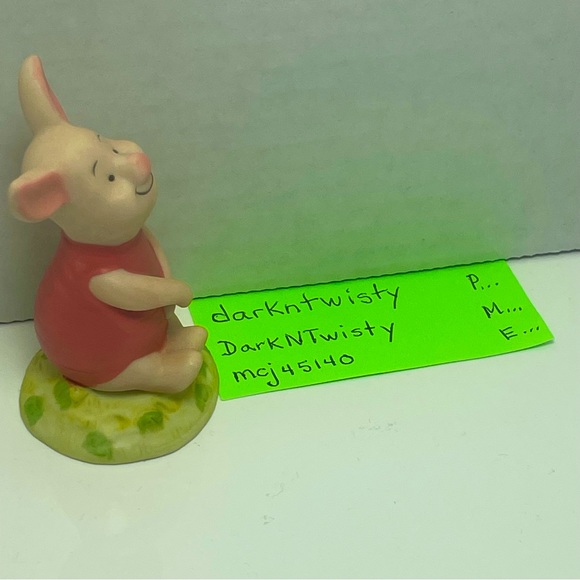 BNWT Vintage Piglet bisque figurine Classic Winnie the Pooh collection - Picture 5 of 9